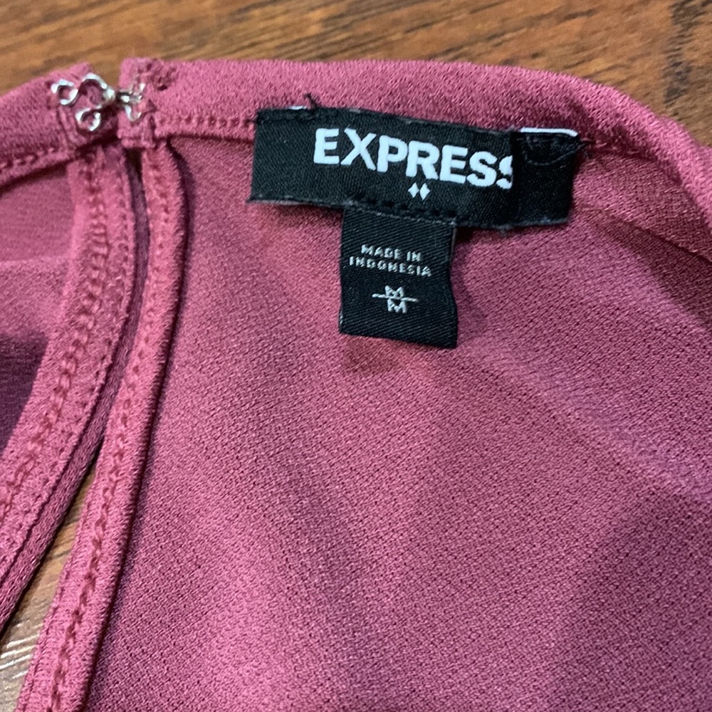 Express Top - Picture 3 of 3